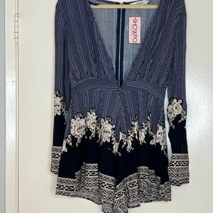 NWT ShowPo Navy & Cream Romper Rose Detail Australian Size 10 (6 U.S.)